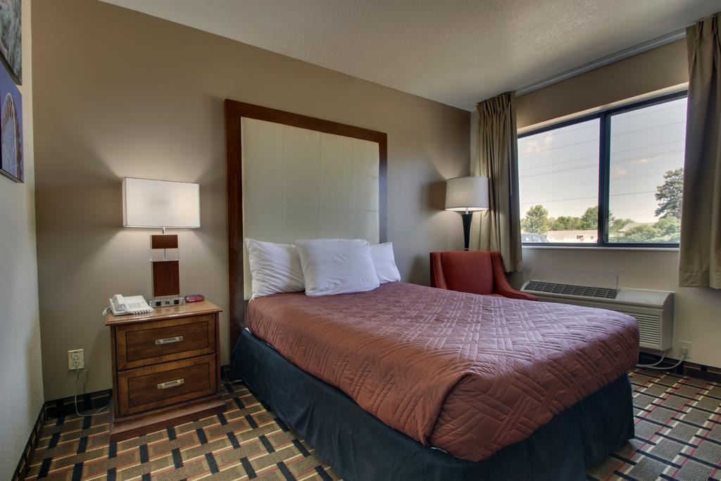 Heritage Grand Inn Canton Exterior photo